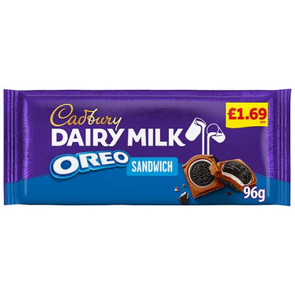 Wigig Cadbury Dairy Milk Oreo Sandwich Chocolate Block 96g alternate view 2