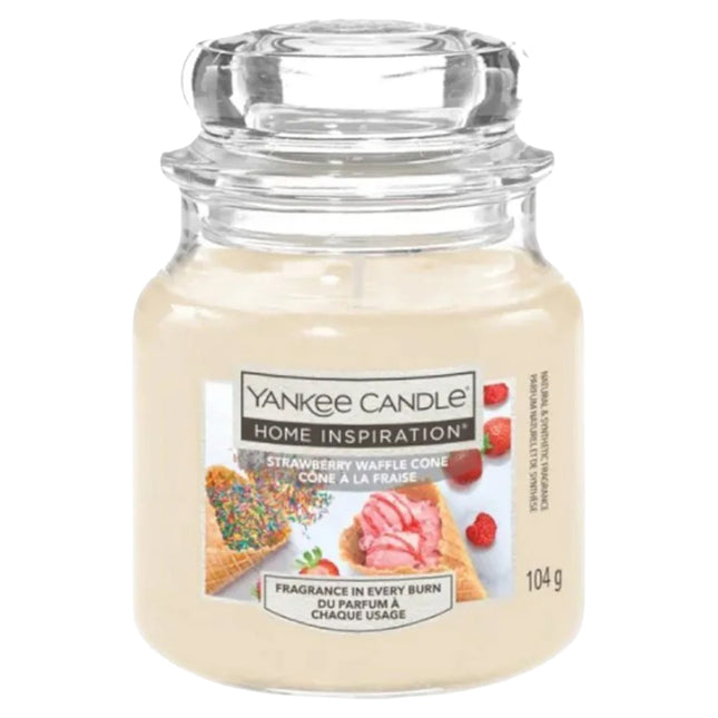 Yankee Candle 104g Candle Strawberry Waffle